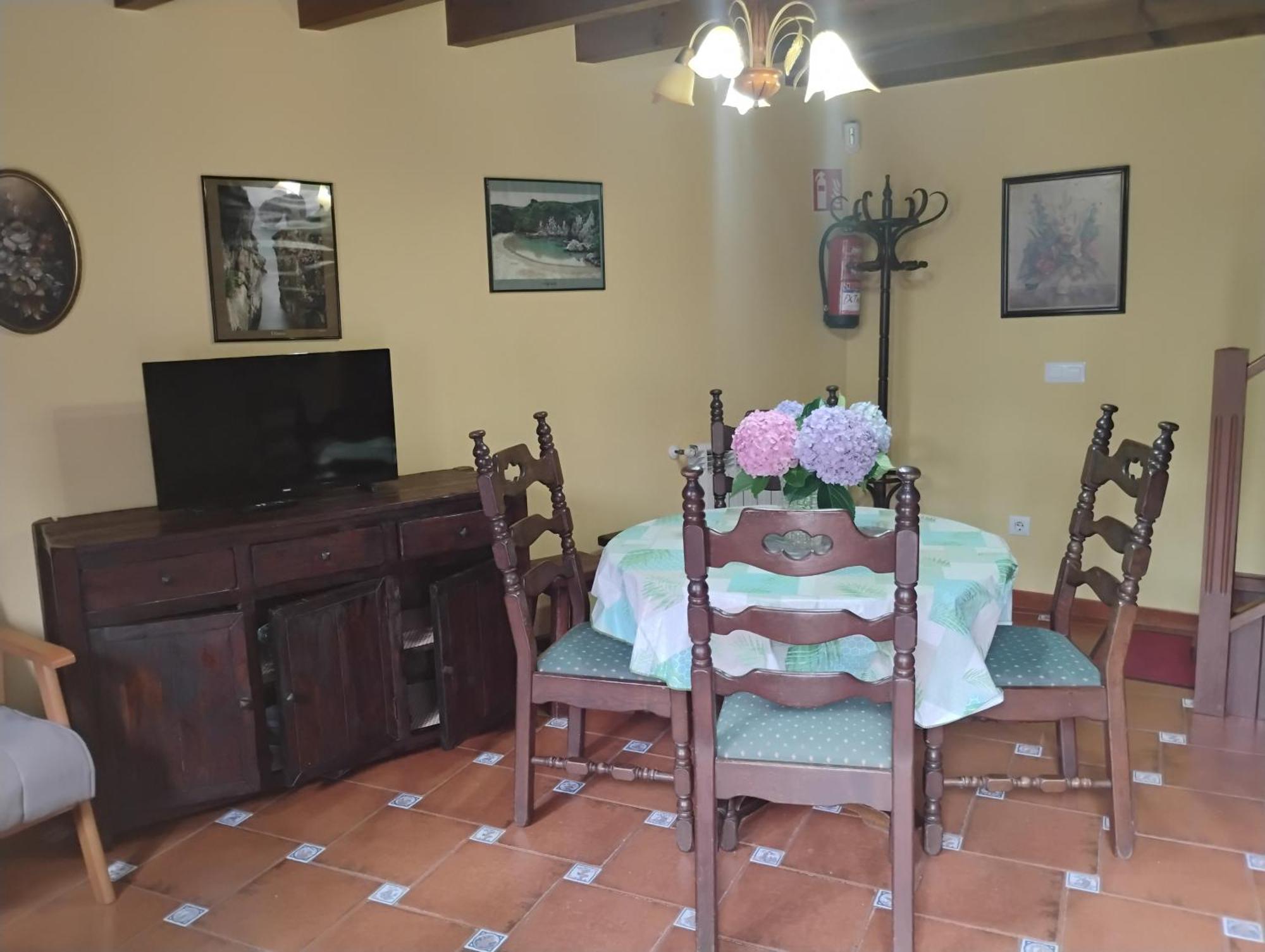 Casa Rural Casa Azul Villahormes Luaran gambar